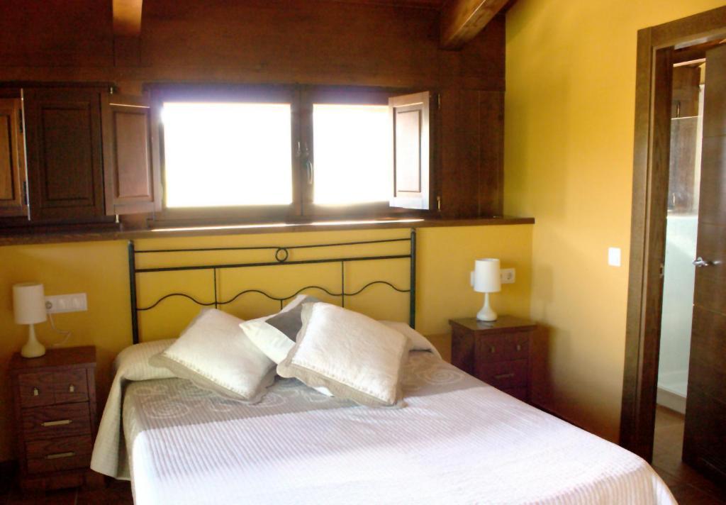 Hotel Rural Teodosio De Goni Айспун Номер фото